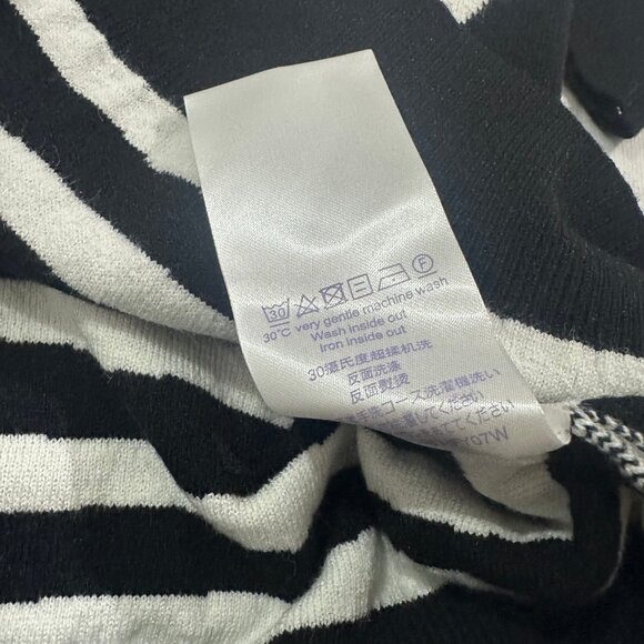 Louis Vuitton Logo-Print Black And White Unisex Sweater - Picture 4 of 6